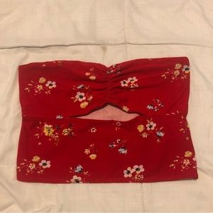 3/40$ Urban Heritage - Red Crop Top With Flowers